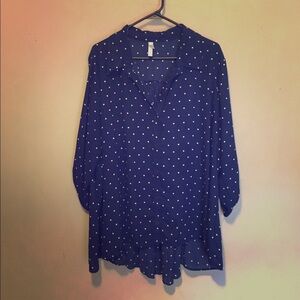 Polka dot hi-lo blouse